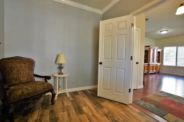 2861 14th Street, Sanger, CA 93657