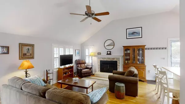 21 Robert Arthur Way, South Dennis, MA 02660