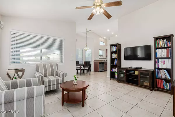 35629 N MIRANDESA Drive, San Tan Valley, AZ 85143