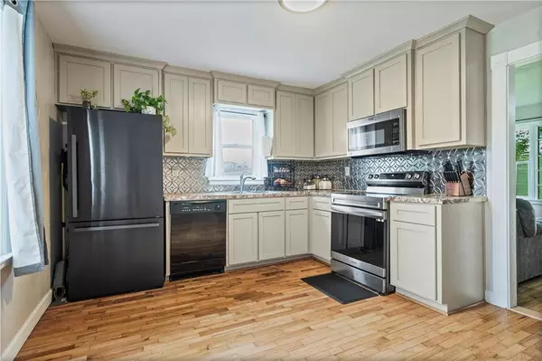 15759 Loring RD, Bonner Springs, KS 66012