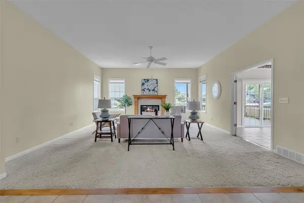 127 Autumn Woods DR NW, Cedar Rapids, IA 52405