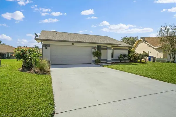 13257 Winsford LN, Fort Myers, FL 33966