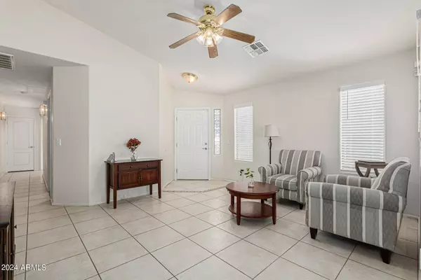 35629 N MIRANDESA Drive, San Tan Valley, AZ 85143