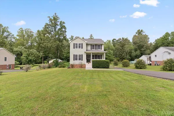 225 Sunnydale AVE, Appomattox, VA 24522