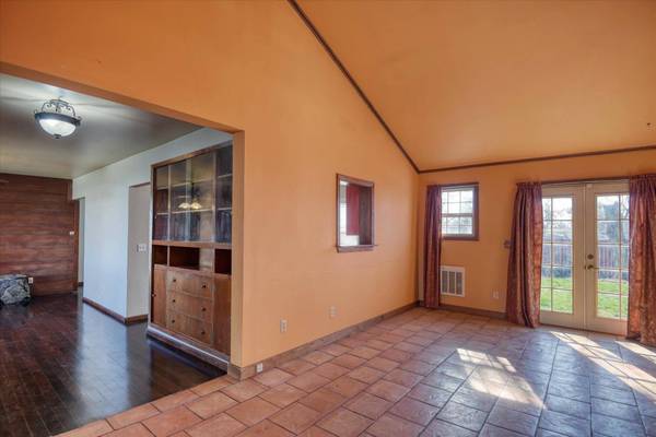 9009 W Westbow Blvd, Spokane, WA 99224