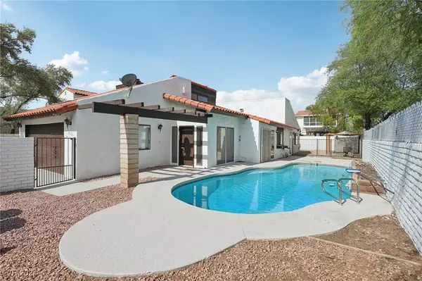 5111 Tennis Court, Las Vegas, NV 89120