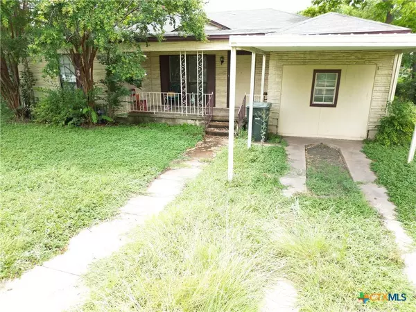 906 N 15th ST, Temple, TX 76501