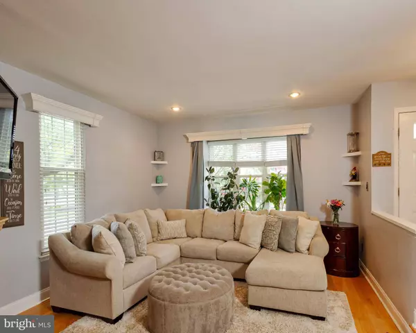 701 KINGS CROFT, Cherry Hill, NJ 08034