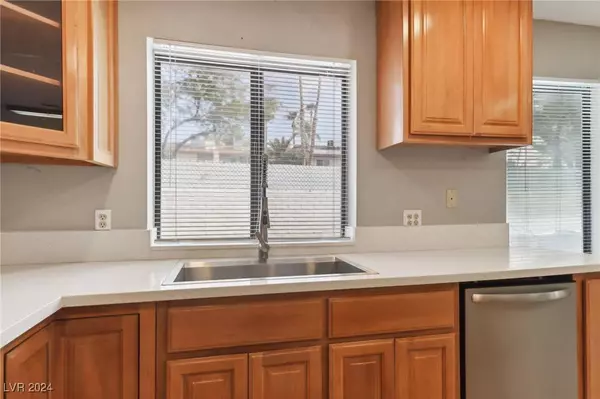 5111 Tennis Court, Las Vegas, NV 89120