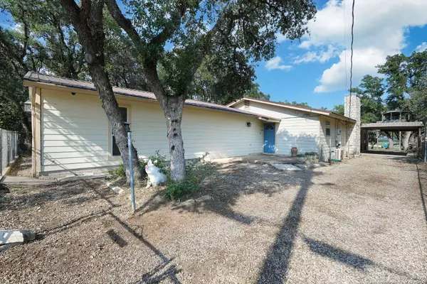 2788 Lakeshore Drive, Canyon Lake, TX 78006