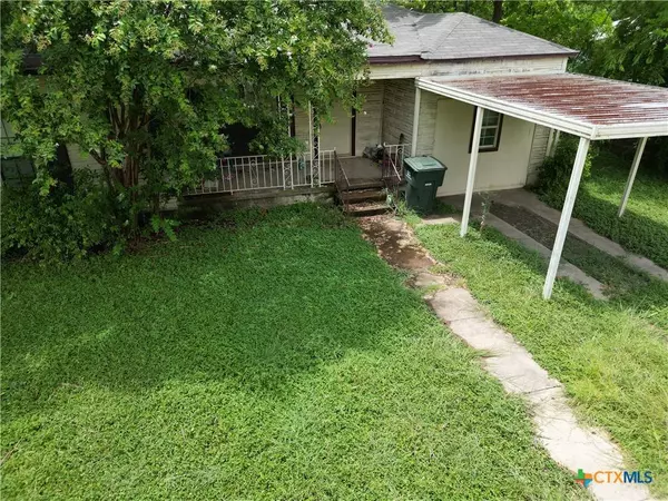 906 N 15th ST, Temple, TX 76501