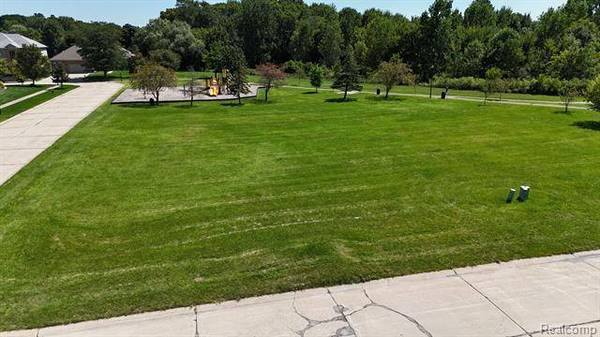 33228 Nicola, Fraser, MI 48026