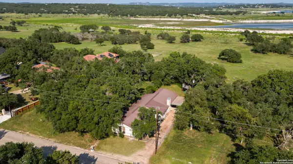 2788 Lakeshore Drive, Canyon Lake, TX 78006