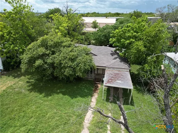 906 N 15th ST, Temple, TX 76501