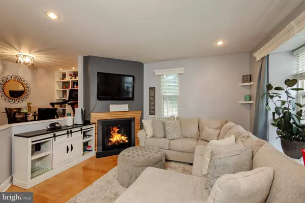 701 KINGS CROFT, Cherry Hill, NJ 08034