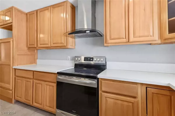 5111 Tennis Court, Las Vegas, NV 89120