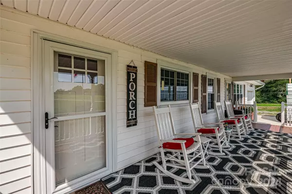 148 Hudson LN, Statesville, NC 28625