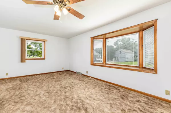 108 N Beebe Street, Warren, IL 61087