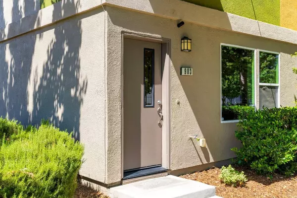 903 Graphite LN, West Sacramento, CA 95691