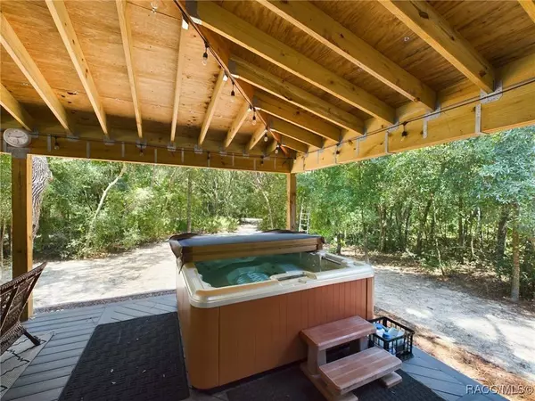 901 N Griffith AVE, Crystal River, FL 34429