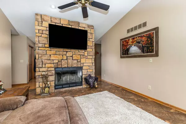 1A88 Mustang Lane, Apple River, IL 61001