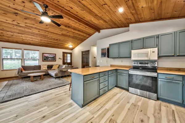 12297 Schussing Way, Truckee, CA 96161