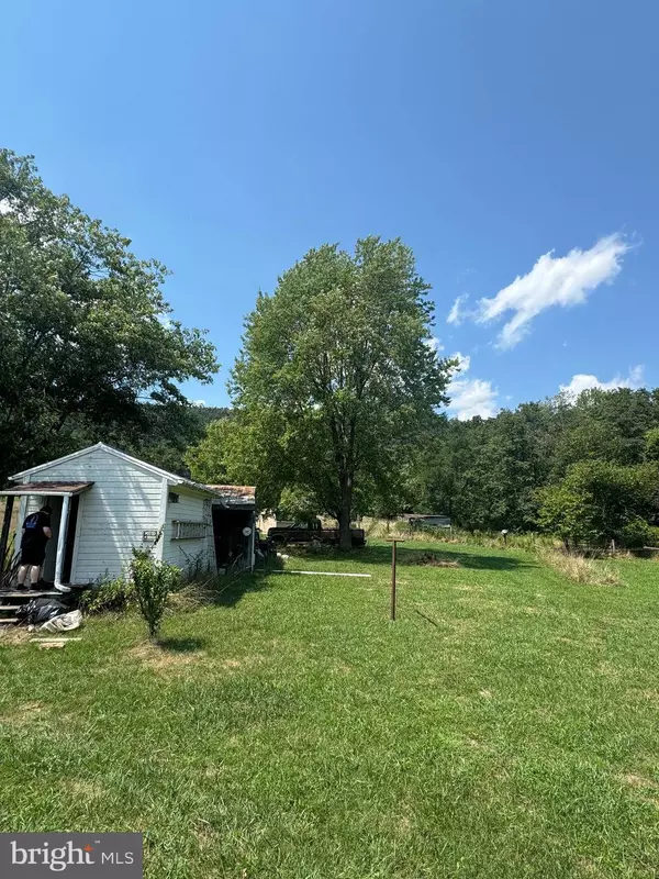 7793 APPLE HARVEST DR, Martinsburg, WV 25401