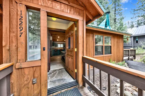 12297 Schussing Way, Truckee, CA 96161