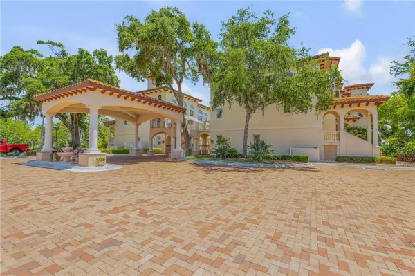 5090 RIVERSIDE DR #105, Port Orange, FL 32127