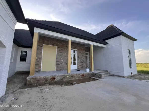 109 Trailing Oaks Drive, Youngsville, LA 70592