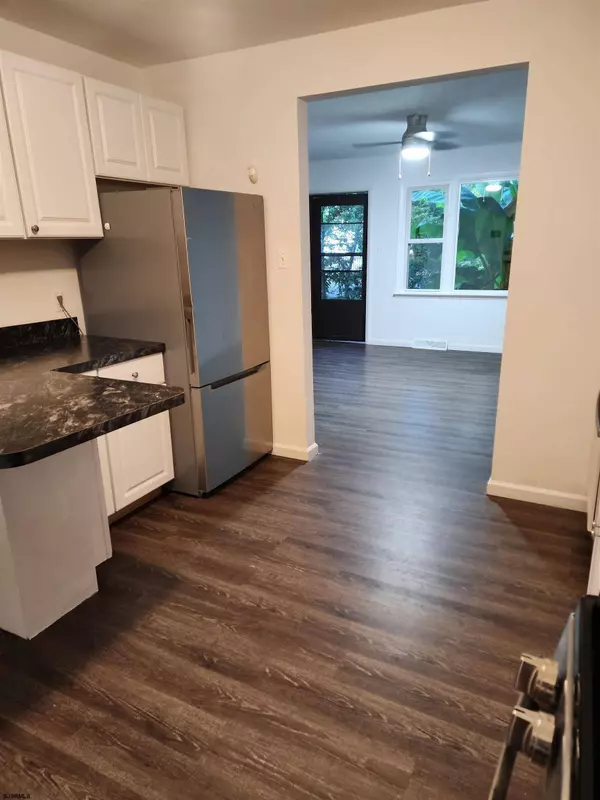 4750 Noel Dr Dr, Newfield, NJ 08344