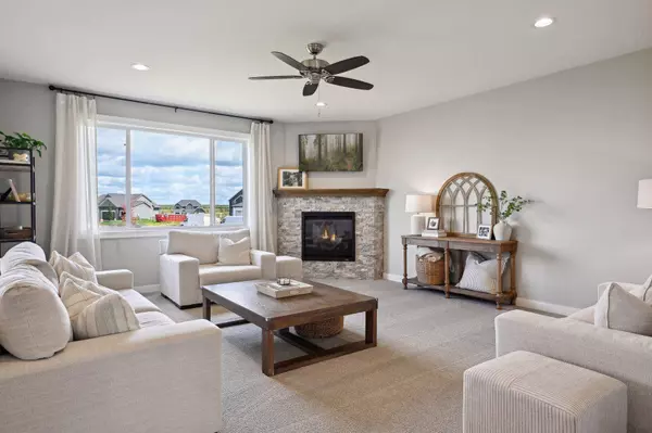 19741 Henley LN, Lakeville, MN 55044