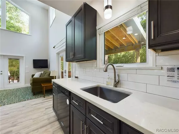 901 N Griffith AVE, Crystal River, FL 34429