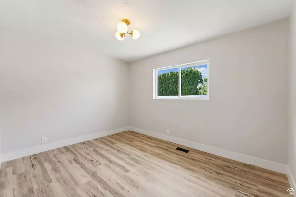 2626 E 3525 N, Layton, UT 84040