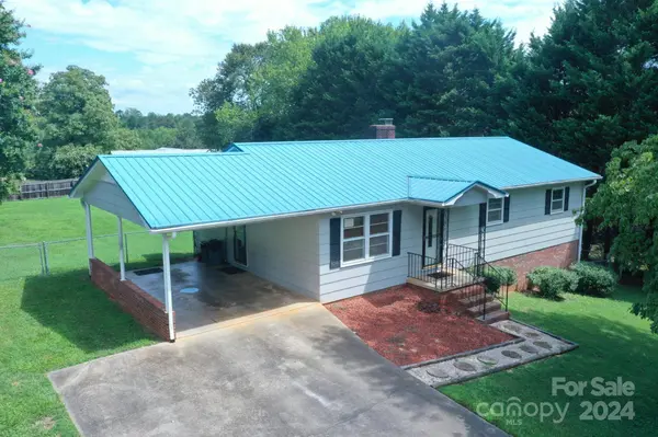 167 Hillsdale LN, Taylorsville, NC 28681