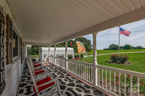 148 Hudson LN, Statesville, NC 28625