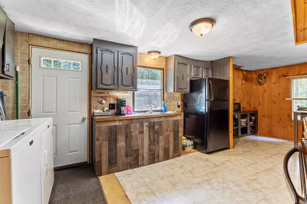 67 Monk RD, Benton, ME 04901