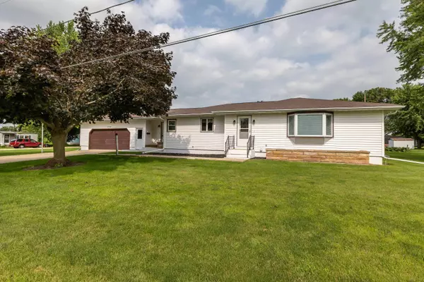 108 N Beebe Street, Warren, IL 61087