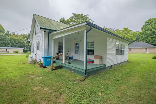 913 Summitville Rd, Manchester, TN 37355