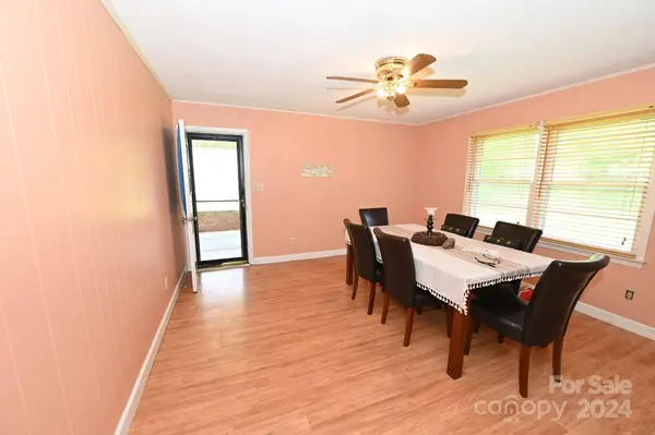 167 Hillsdale LN, Taylorsville, NC 28681