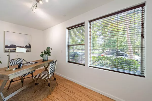 903 Graphite LN, West Sacramento, CA 95691