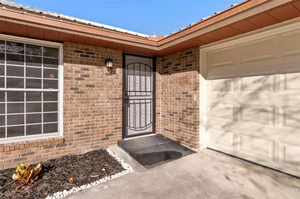 102 CARRIAGE PL, Palatka, FL 32177