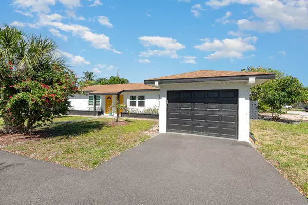 209 & 215 S Riverside DR, Indialantic, FL 32903