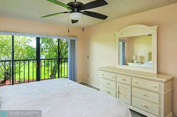 3450 Twin Lakes Ter  #203, Fort Pierce, FL 34951