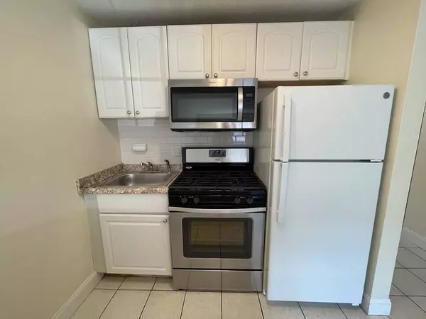 18 Kenmar Dr #147, Billerica, MA 01821