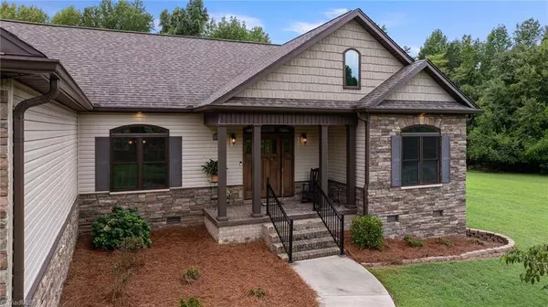 5891 Howard CIR, Archdale, NC 27263