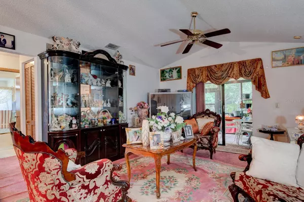 1466 LONDRA LN, Kissimmee, FL 34744