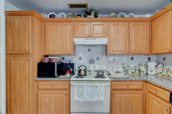 1466 LONDRA LN, Kissimmee, FL 34744