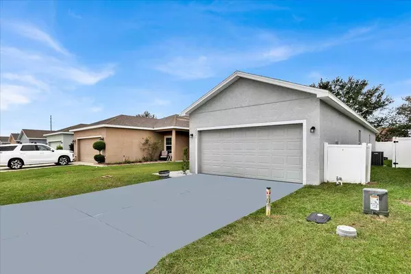 2921 WHISPERING TRAILS DR, Winter Haven, FL 33884