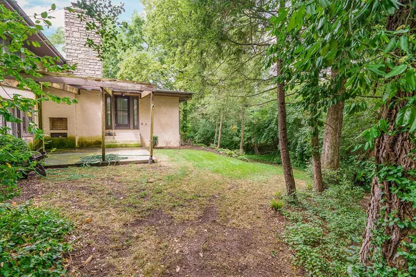 2520 Charing Road, Columbus, OH 43221